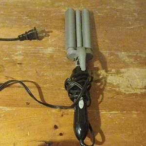 Revlon 3-Barrel Jumbo Ceramic Hair Waver